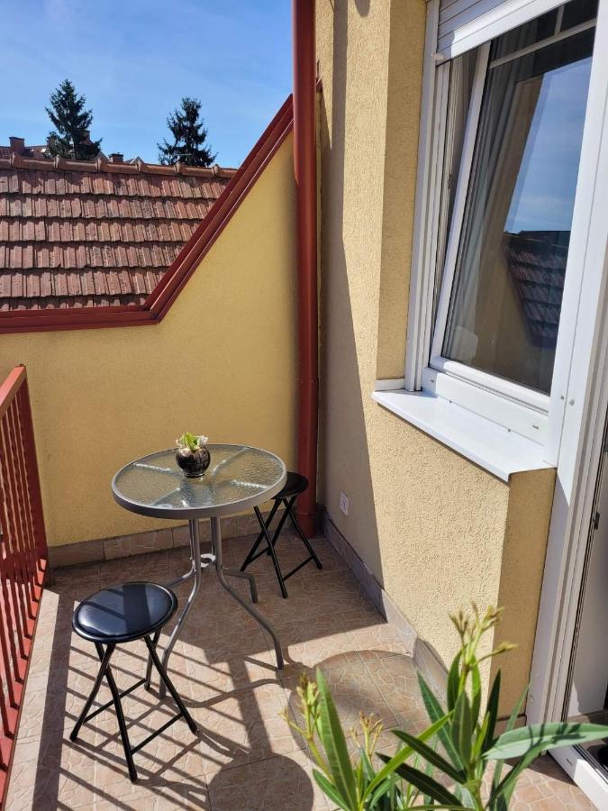 Cili Apartman Egerアパートメント エクステリア 写真