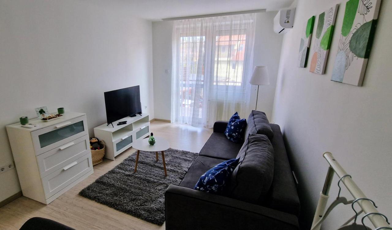 Cili Apartman Egerアパートメント エクステリア 写真